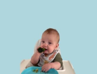 why babies throw food