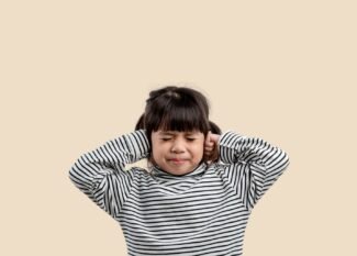 toddler refuses food