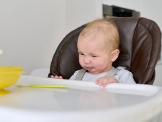 Um mês de introdução alimentar e o bebê não come nada? Veja 5 dicas!